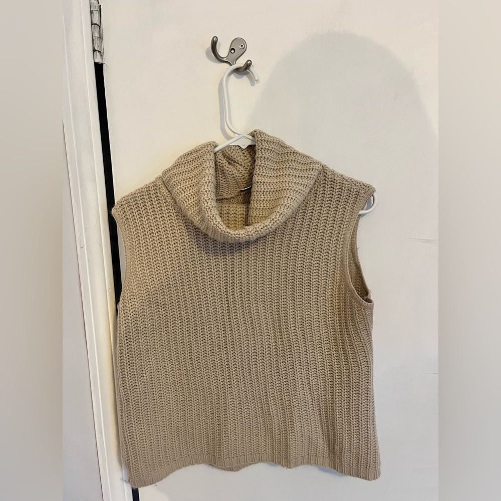 Vintage Sleeveless Turtle Neck Sweater